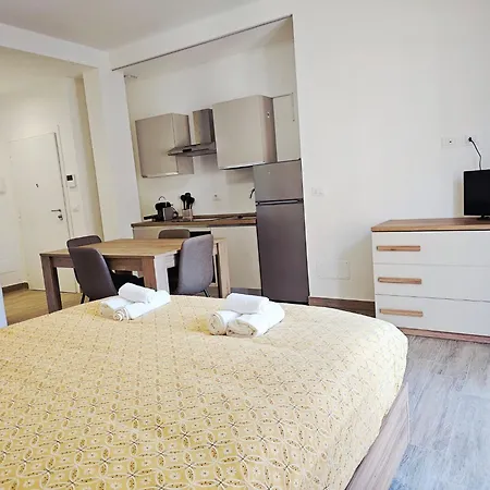 Adelphi 3 Case de vacanță *